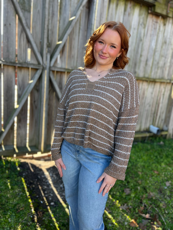 DROP SHOULDER BROWN SWEATER