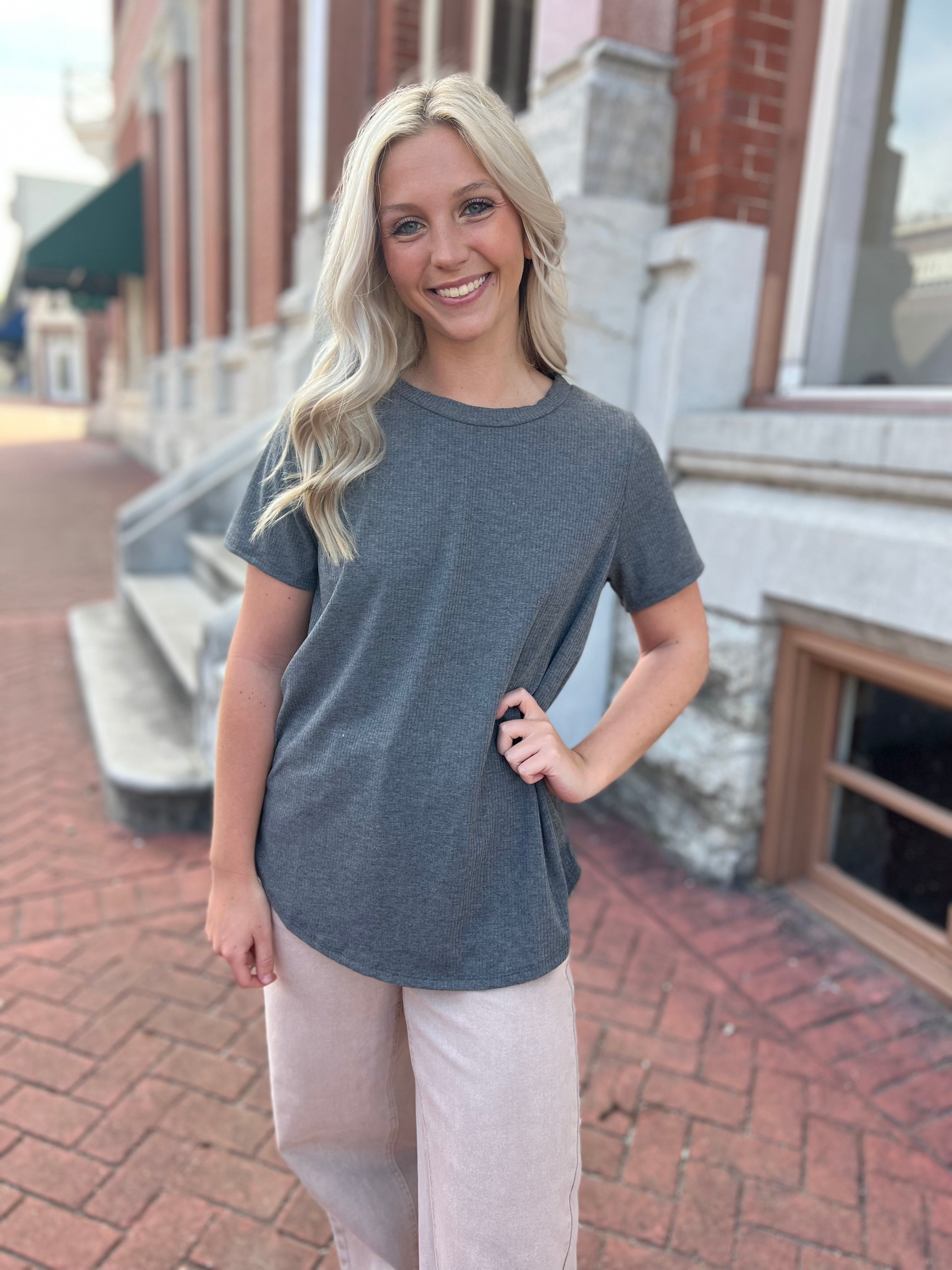 CHARCOAL ROUND NECK TEE